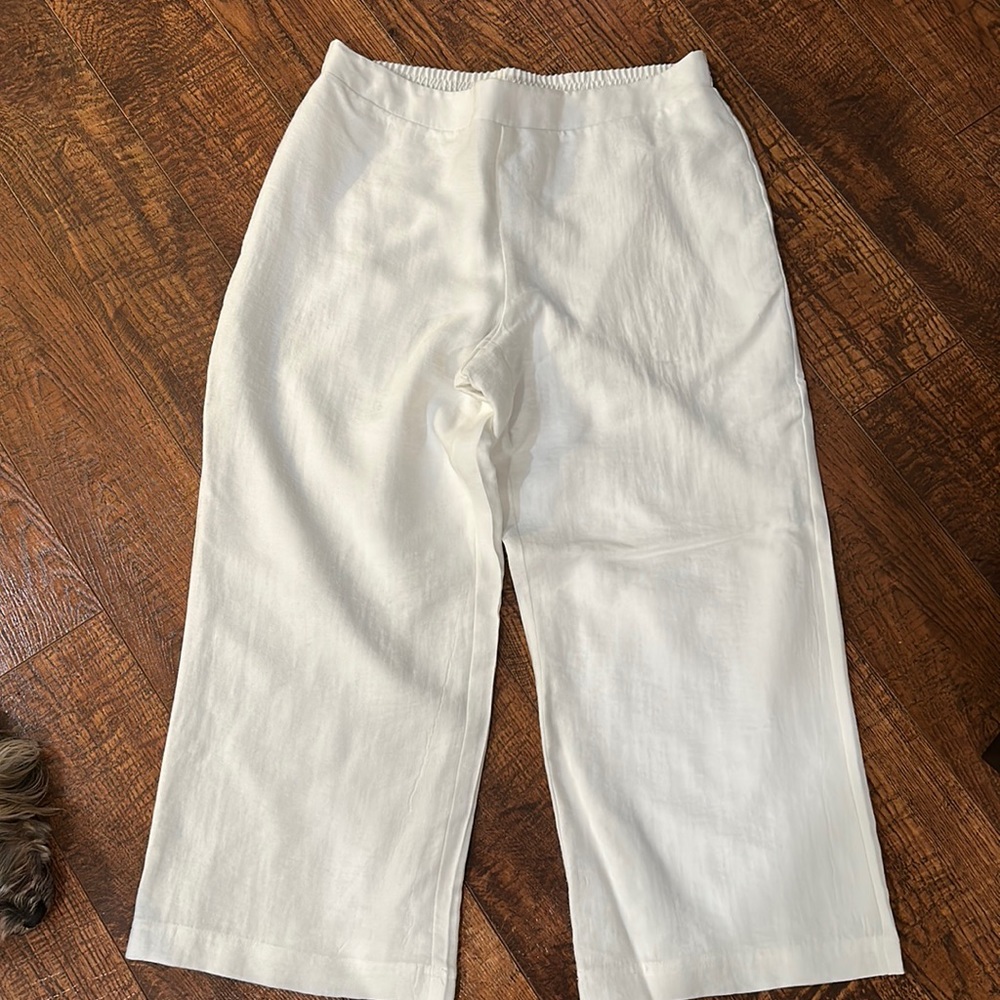 Chico’s white linen capris size 0